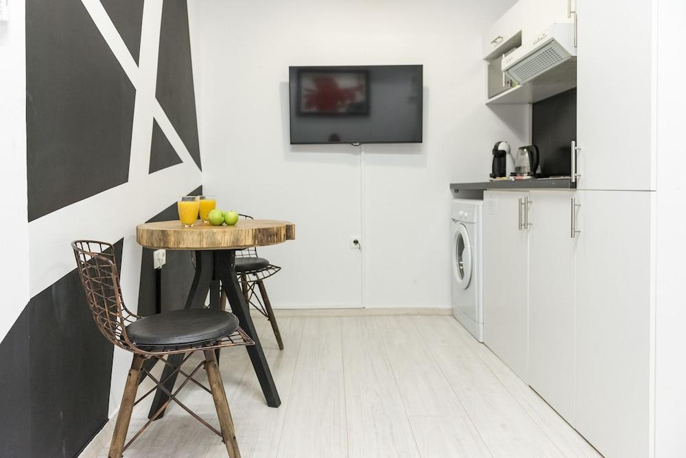 Acropolis Cozy Studio By Livin Urbban Ateny Zewnętrze zdjęcie